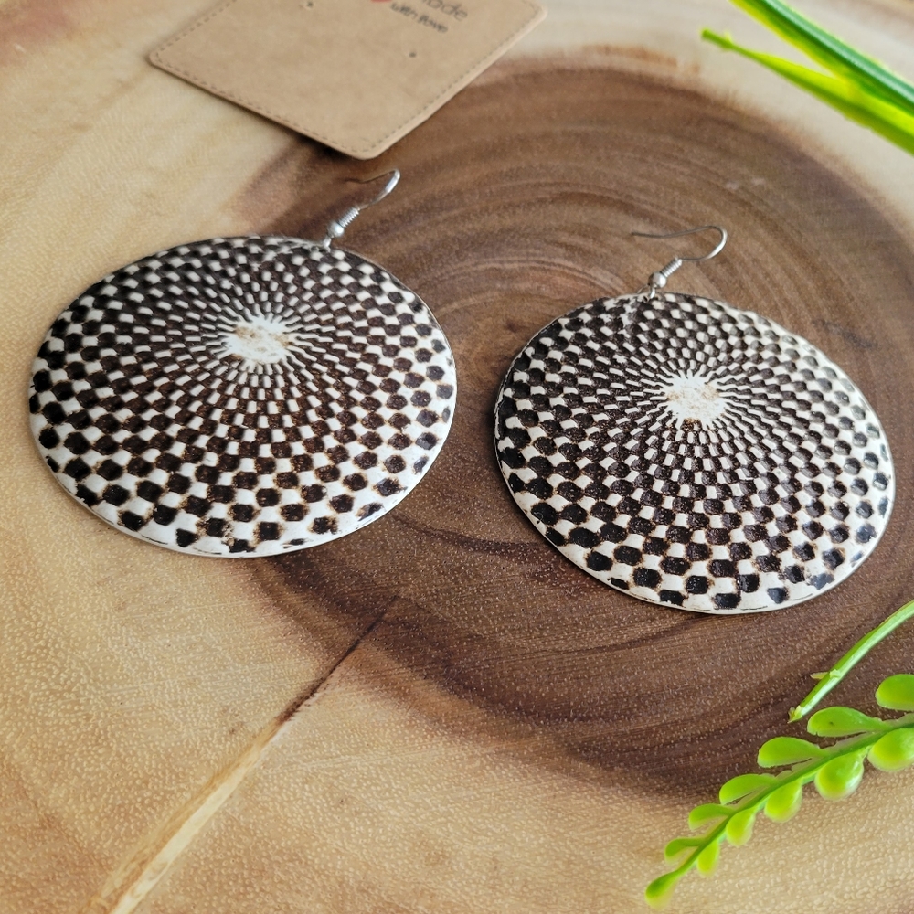 Handmade Bohemian Circle Earrings - Picture 3 of 4